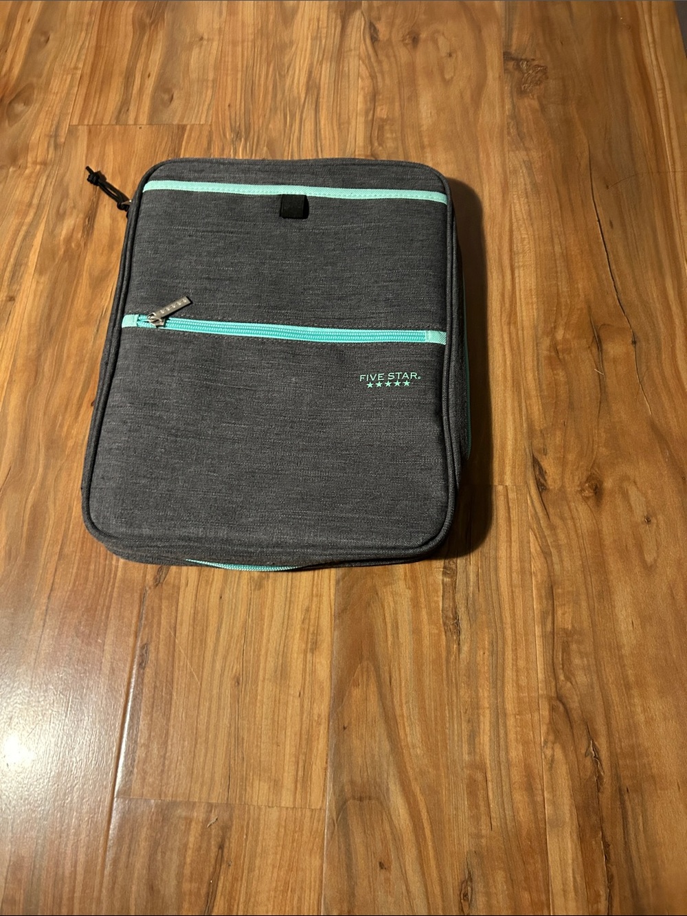 Five star three ring zip up binder